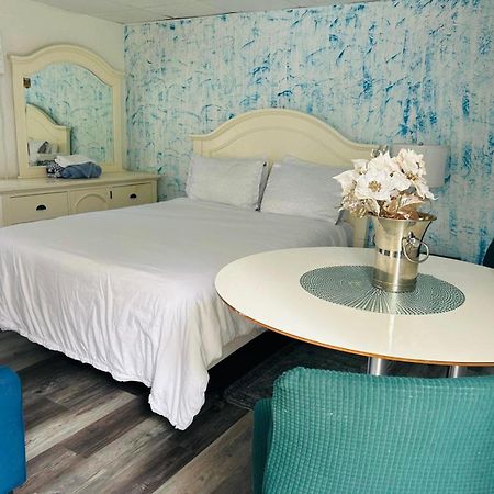 Cozy Studio Only 10 Minutes By Car Of Siesta Key Sarasota Exteriör bild